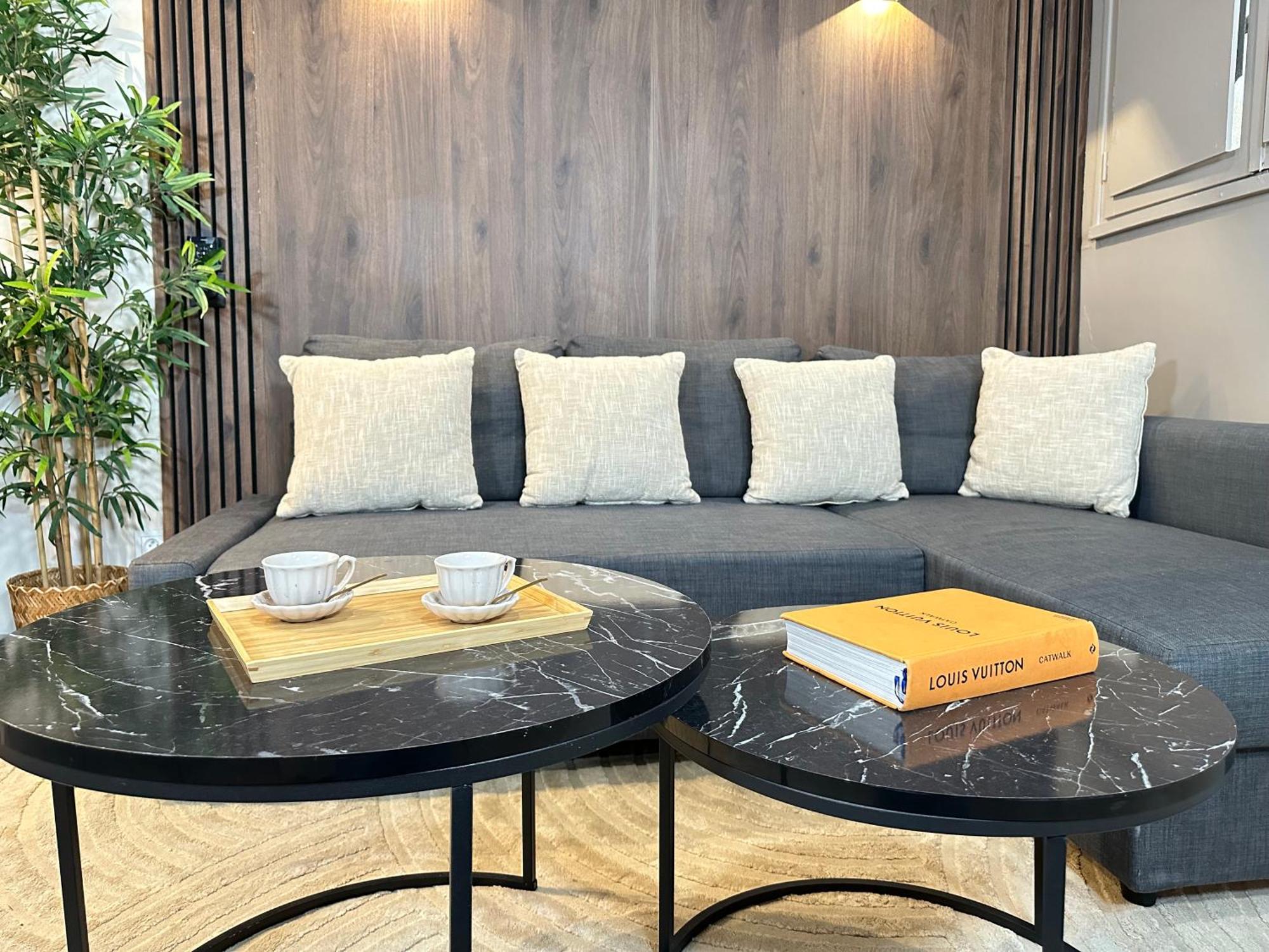 Chic Louvre Apartment Paris Bagian luar foto