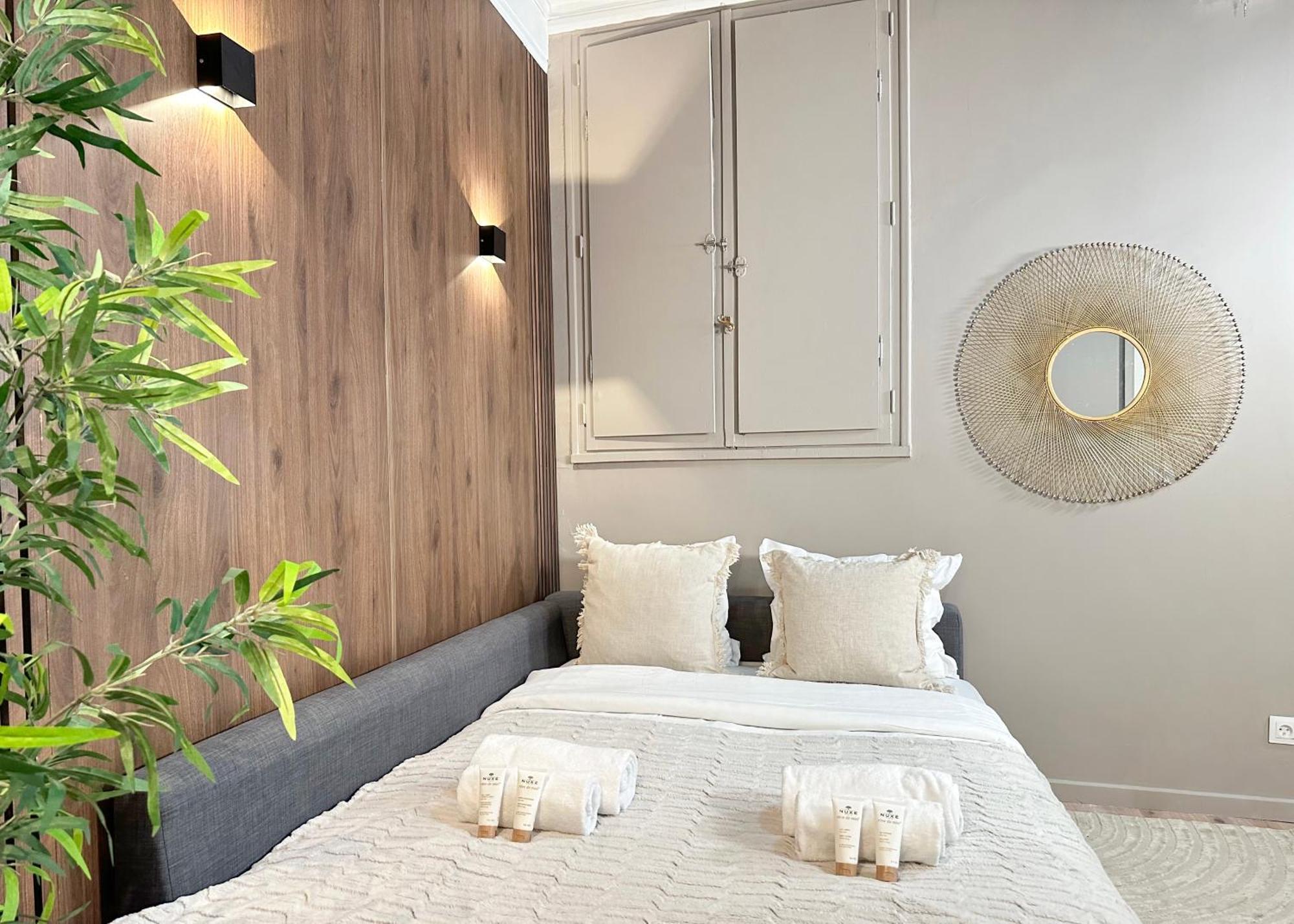 Chic Louvre Apartment Paris Bagian luar foto