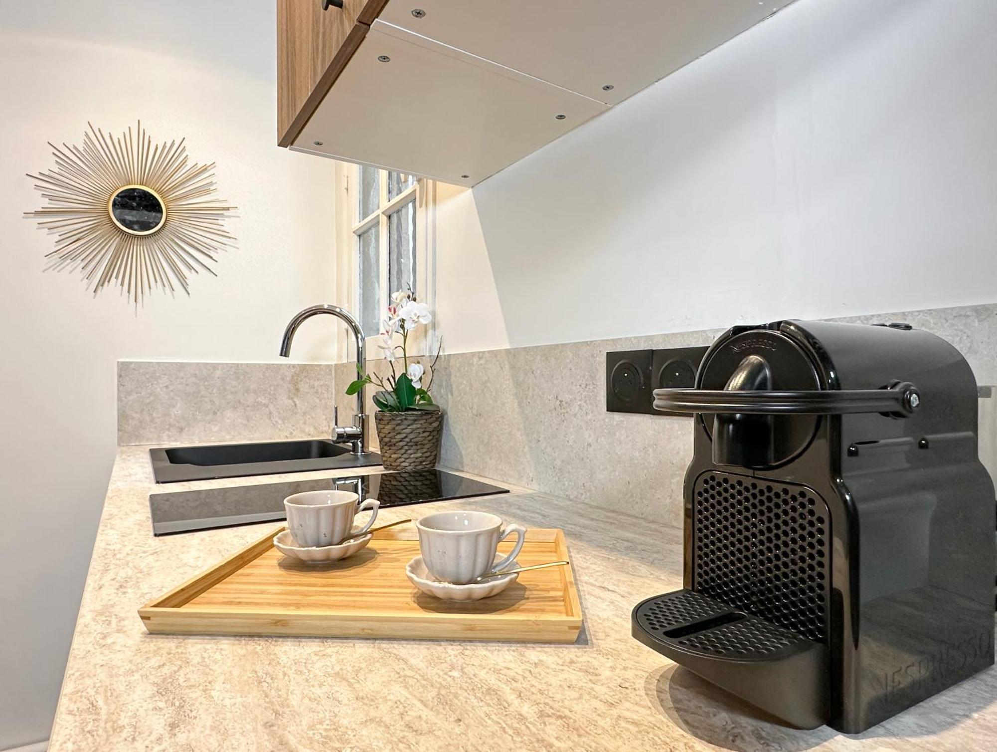 Chic Louvre Apartment Paris Bagian luar foto